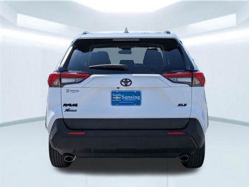 Used 2023 Toyota RAV4 XLE w/ Convenience Package image 5