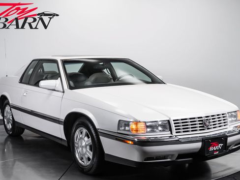 Used 1993 Cadillac Eldorado Touring FWD image 7