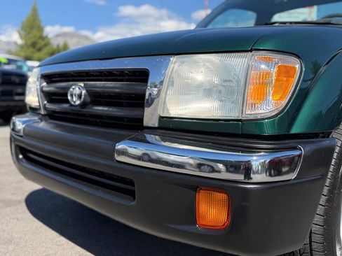 Used 2000 Toyota Tacoma 2WD Regular Cab image 53