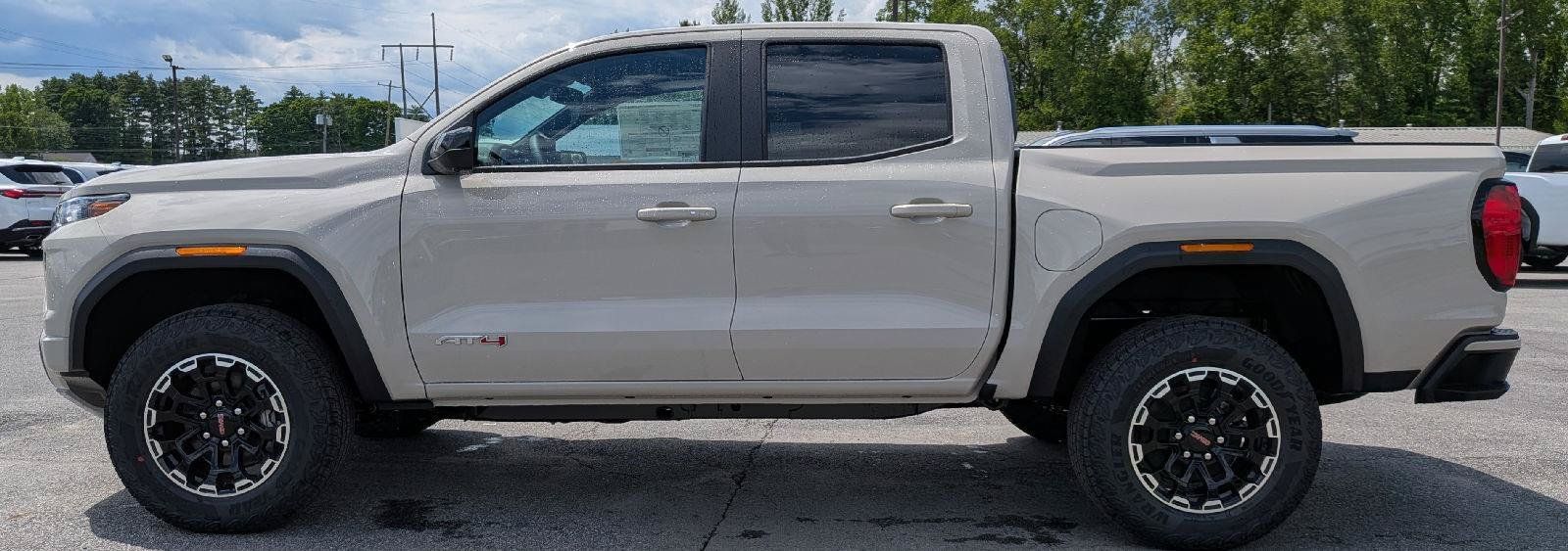 New 2026 GMC Canyon AT4 w/ Technology Plus Package AWD/4WD image 6