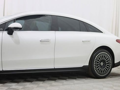 Used 2023 Mercedes-Benz EQS 580 580 image 3