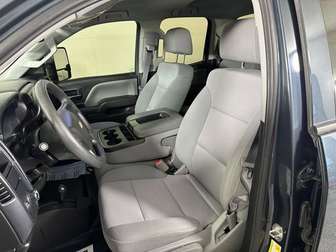Used 2017 Chevrolet Silverado 1500 W/T AWD/4WD image 12