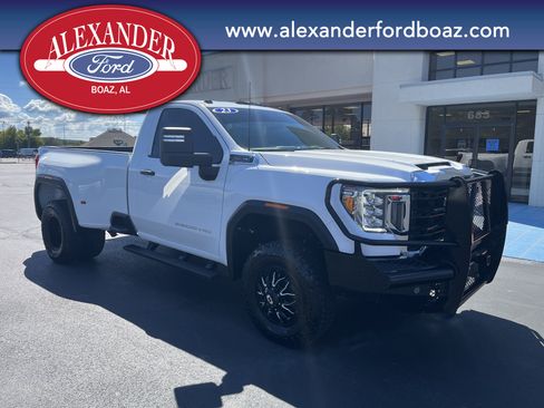 Used 2023 GMC Sierra 3500 Pro w/ Convenience Package image 3