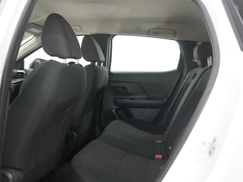 Used 2025 Nissan Kicks S FWD image 17