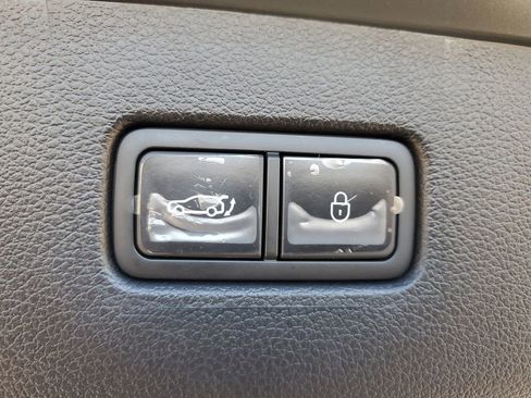 Used 2025 Genesis GV80 2.5T image 16