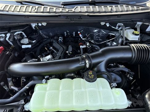 New 2025 Ford Expedition Active image 17