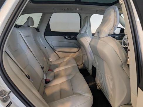 New 2026 Volvo XC60 T8 Ultra w/ Protection Package Premier AWD/4WD image 28