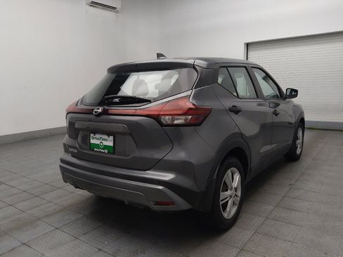 Used 2022 Nissan Kicks S FWD image 9