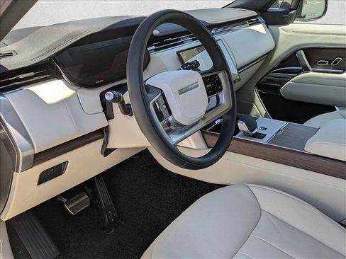 New 2026 Land Rover Range Rover SE AWD/4WD image 3