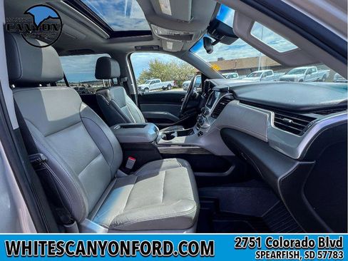 Used 2019 Chevrolet Suburban LT AWD/4WD image 14