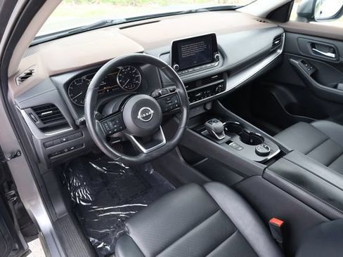 Used 2023 Nissan Rogue SV w/ SV Premium B Package AWD/4WD image 11