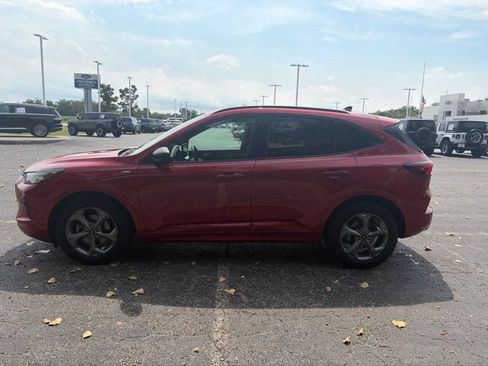 Used 2023 Ford Escape ST-Line w/ Tech Pack #1 FWD image 1