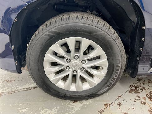 Used 2019 Lexus GX 460 Premium AWD/4WD image 29