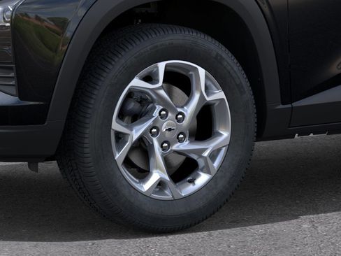 New 2026 Chevrolet Trax LS w/ LS Convenience Package FWD image 11