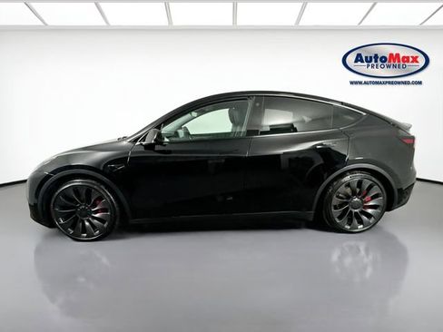 Used 2023 Tesla Model Y Performance AWD/4WD image 9