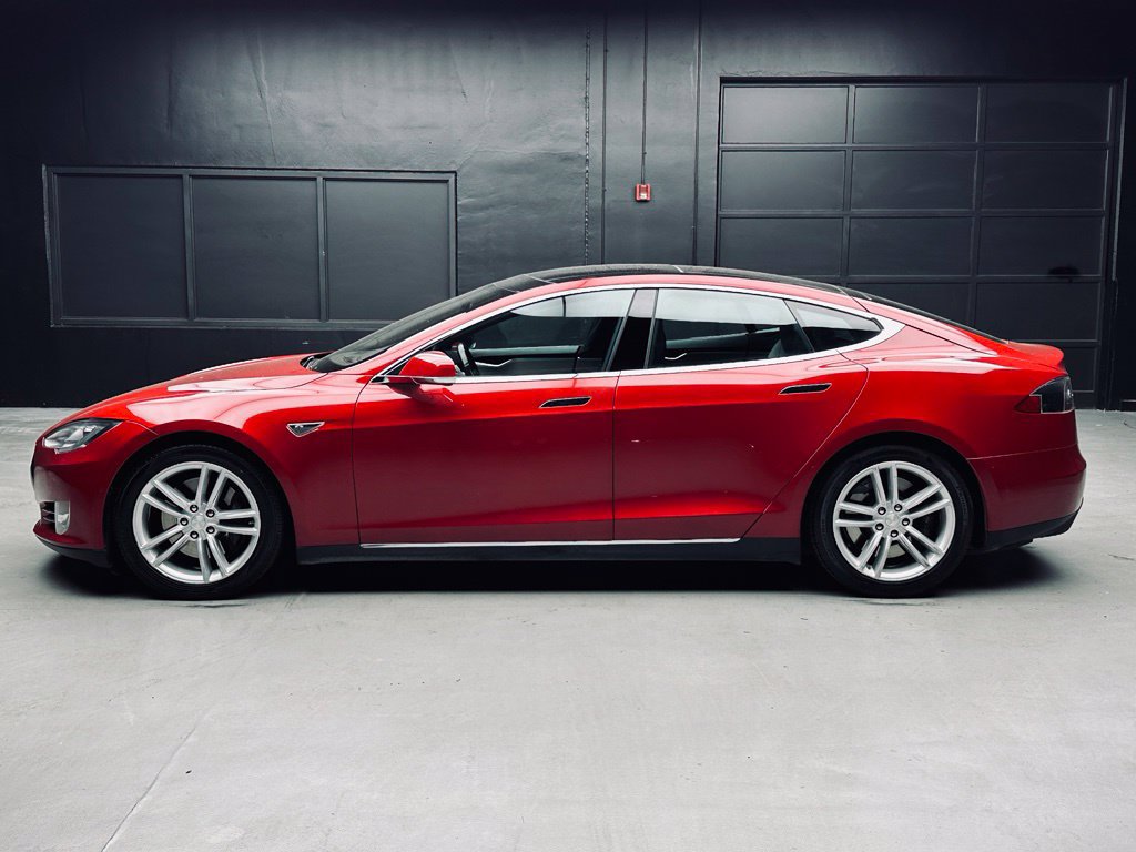 Used 2015 Tesla Model S 70D AWD/4WD image 5