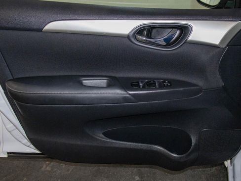 Used 2018 Nissan Sentra S w/ Appearance Package image 10