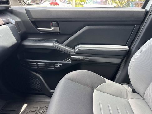 Used 2026 Toyota Tacoma TRD Sport AWD/4WD image 21