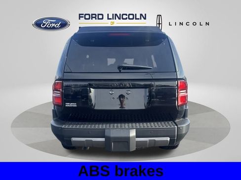 Used 2024 Toyota Land Cruiser image 7