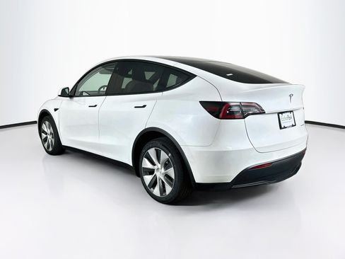 Used 2022 Tesla Model Y Long Range AWD/4WD image 5