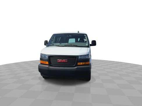 Used 2025 GMC Savana 2500 RWD image 3