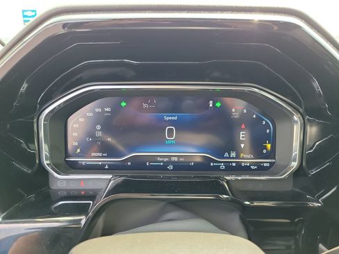 Used 2023 Chevrolet Silverado 1500 LT AWD/4WD image 26