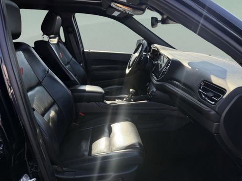 Used 2024 Dodge Durango GT image 28