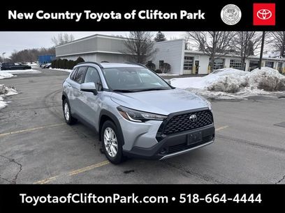 Used 2023 Toyota Corolla Cross LE w/ Moonroof Package