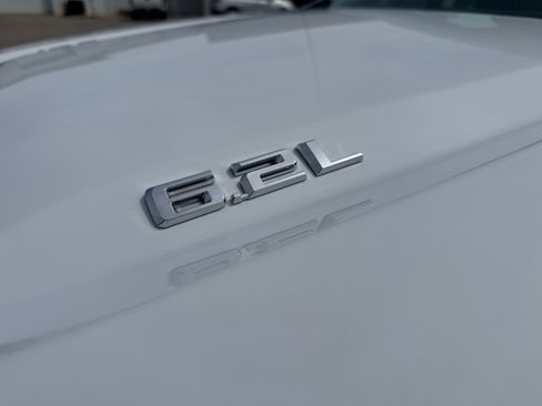 Used 2025 Chevrolet Silverado 1500 LTZ w/ LTZ Premium Package AWD/4WD image 9