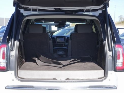 Used 2018 GMC Yukon Denali image 30