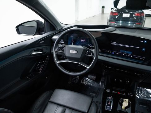 Used 2025 Audi Q6 e-tron Premium Plus w/ Premium Plus image 10