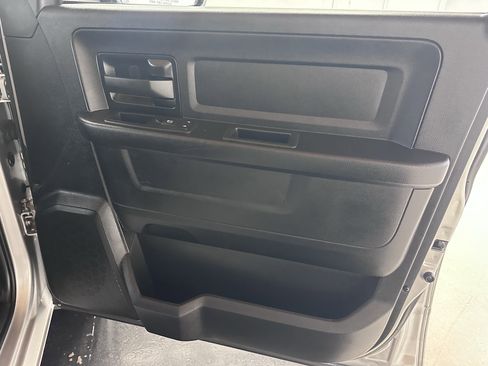 Used 2019 RAM 1500 Express image 29