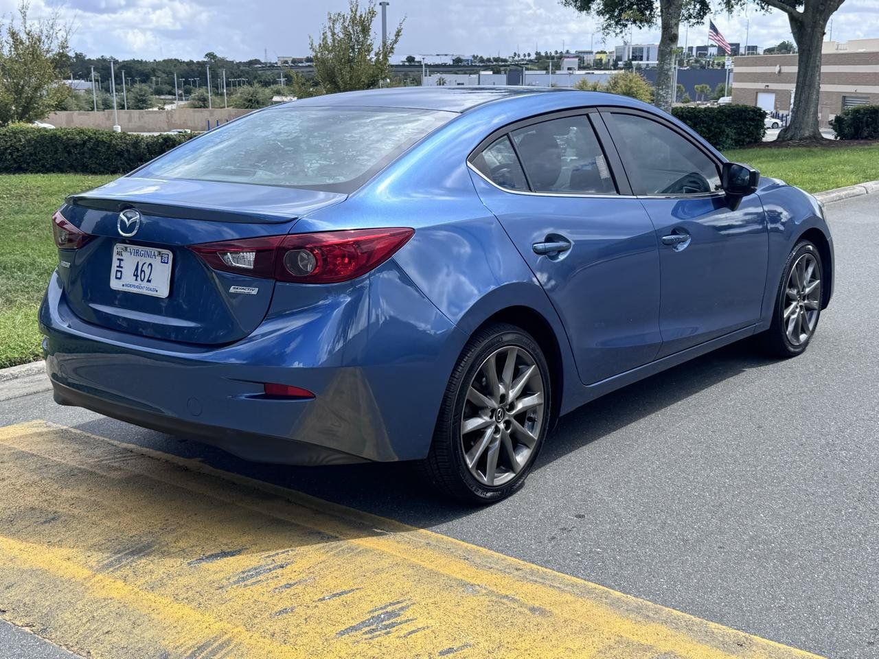 Used 2018 MAZDA MAZDA3 Touring FWD image 34