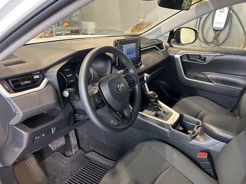 Used 2019 Toyota RAV4 LE image 37