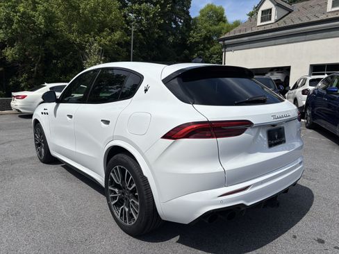 Used 2023 Maserati Grecale Modena AWD/4WD image 4