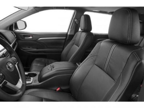 Used 2019 Toyota Highlander XLE image 9