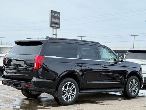 Used 2025 Ford Expedition Active image 46