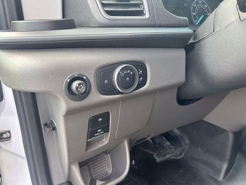 Certified 2025 Ford Transit 250 Low Roof w/ Exterior Upgrade Package RWD image 11