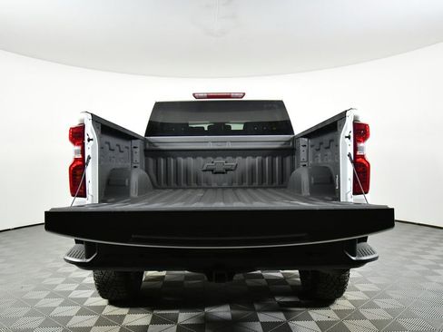 Used 2023 Chevrolet Silverado 1500 Custom Trail Boss AWD/4WD image 25