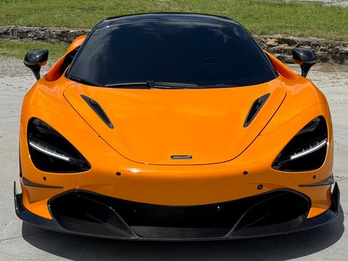 Used 2021 McLaren 720S Performance RWD image 13