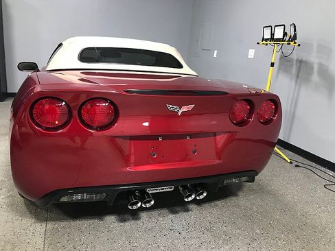 Used 2008 Chevrolet Corvette Convertible w/ Preferred Equipment Group RWD image 8