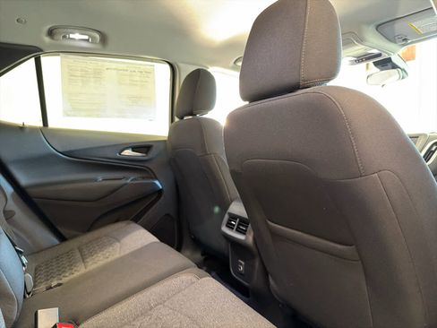 Certified 2022 Chevrolet Equinox LT image 34
