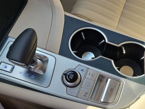Certified 2026 Genesis G70 2.5T Prestige RWD image 16