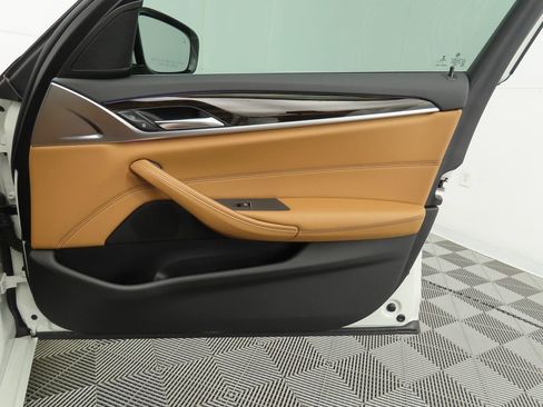 Used 2019 BMW 530i xDrive 530i xDrive w/ Convenience Package image 26