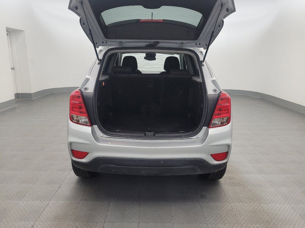 Used 2022 Chevrolet Trax LS w/ Tint and Cruise Package AWD/4WD image 29