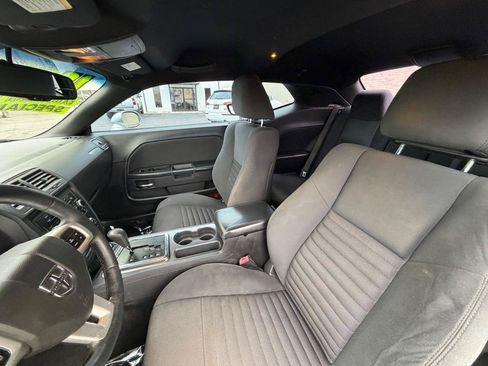 Used 2012 Dodge Challenger SXT RWD image 16