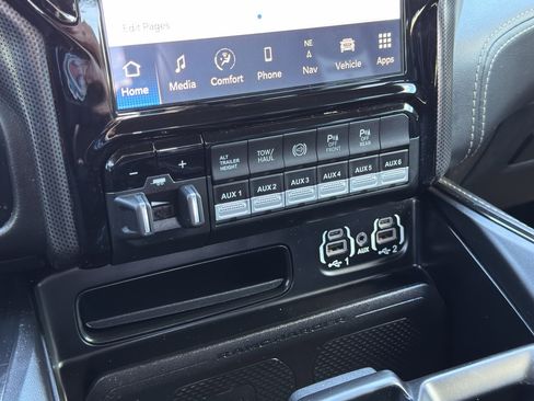 Used 2023 RAM 3500 Limited AWD/4WD image 27