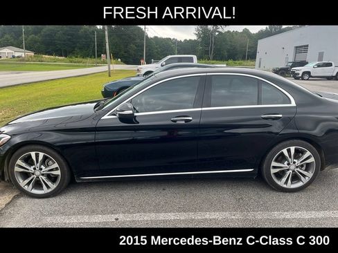 Used 2015 Mercedes-Benz C 300 Sedan image 1