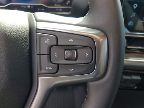 Used 2025 Chevrolet Silverado 1500 RST AWD/4WD image 12