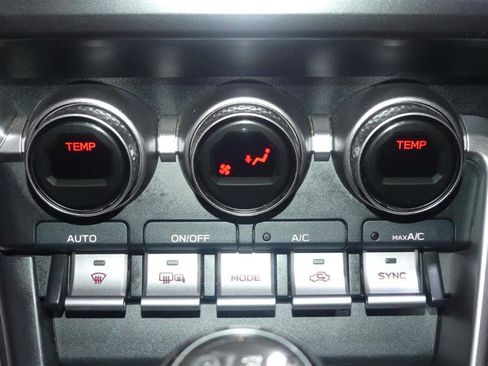 Used 2022 Toyota GR86 image 34